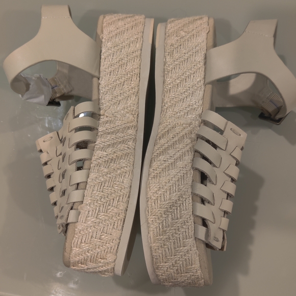 Women's KELSI DAGGER Platform Sandals in Cream - Picture 8 of 12